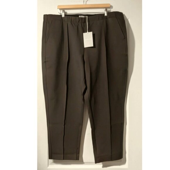 Everlane | The Dream Pant In Dark Forest Green - Picture 8 of 15